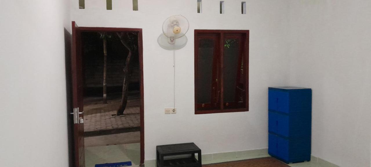 Mango Homestay Sekotong Exterior photo