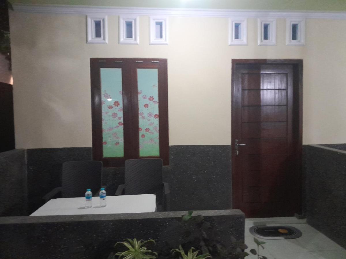 Mango Homestay Sekotong Exterior photo